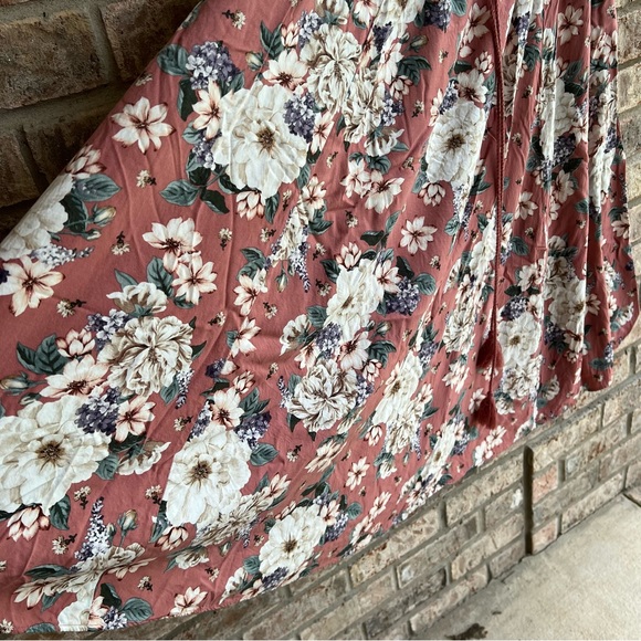 🍒💣 Torrid floral peasant style dress - Picture 3 of 13